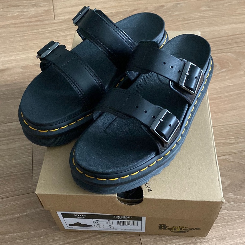 Dr Martens Myles Sandals -Mint 🌟